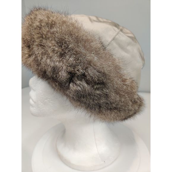 Vintage Echos de Paris Rabbit Fur And Gold Fabric Hat 21\